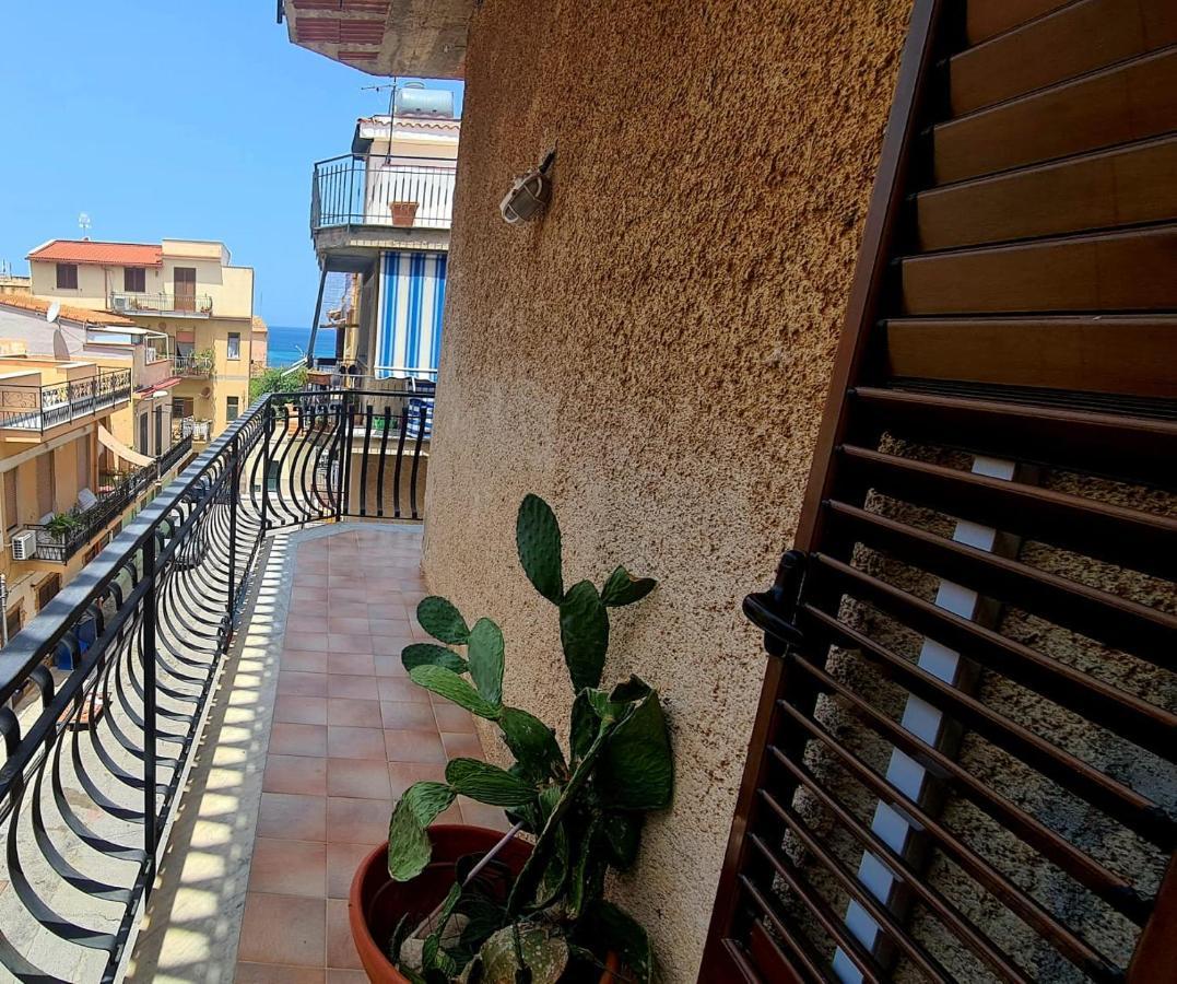 Apartamento A Casa Di Sasy Palermo Exterior foto